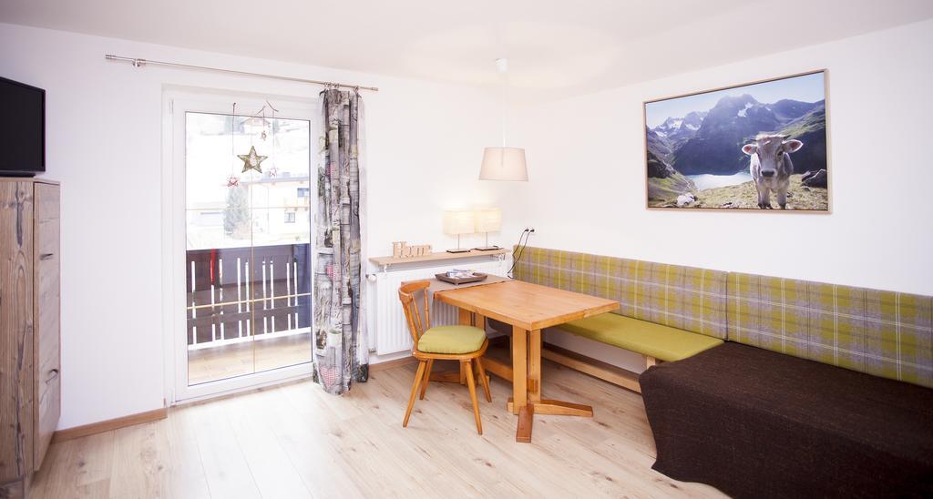 Апартаменты Haus Tyrol Зее Номер фото
